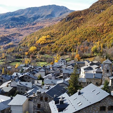 Apartamentos Turisticos: Tu Casa En Sahun Esterno foto