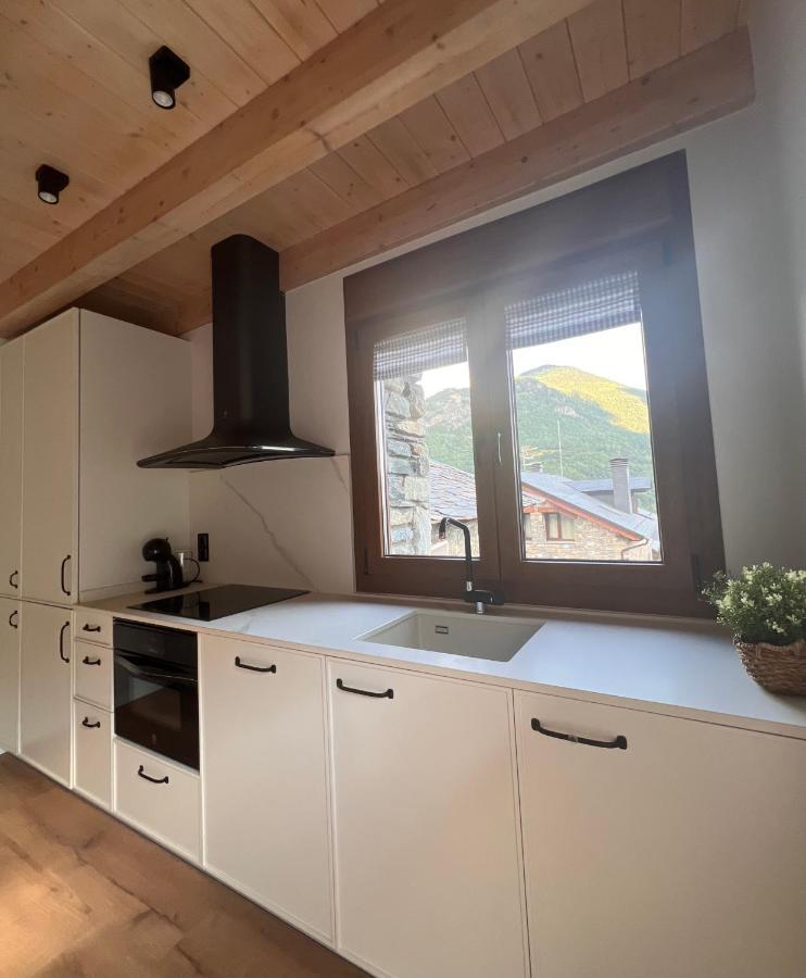Apartamentos Turisticos: Tu Casa En Sahun Esterno foto