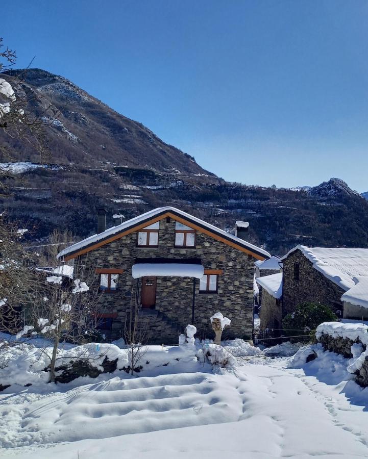 Apartamentos Turisticos: Tu Casa En Sahun Esterno foto