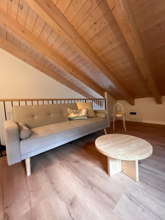 Apartamentos Turisticos: Tu Casa En Sahun Esterno foto