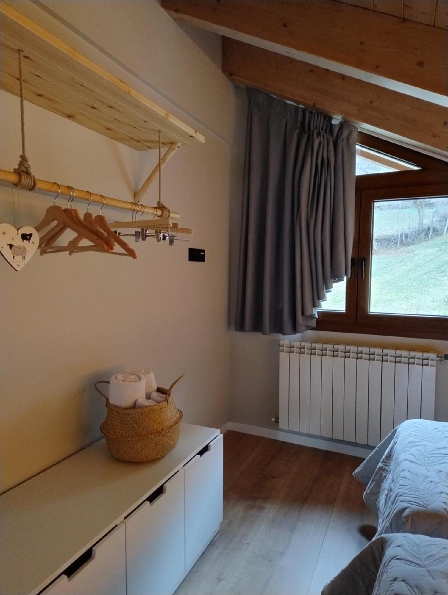 Apartamentos Turisticos: Tu Casa En Sahun Esterno foto