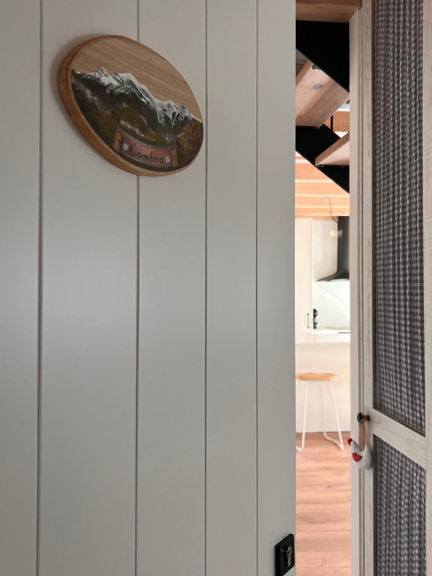 Apartamentos Turisticos: Tu Casa En Sahun Esterno foto