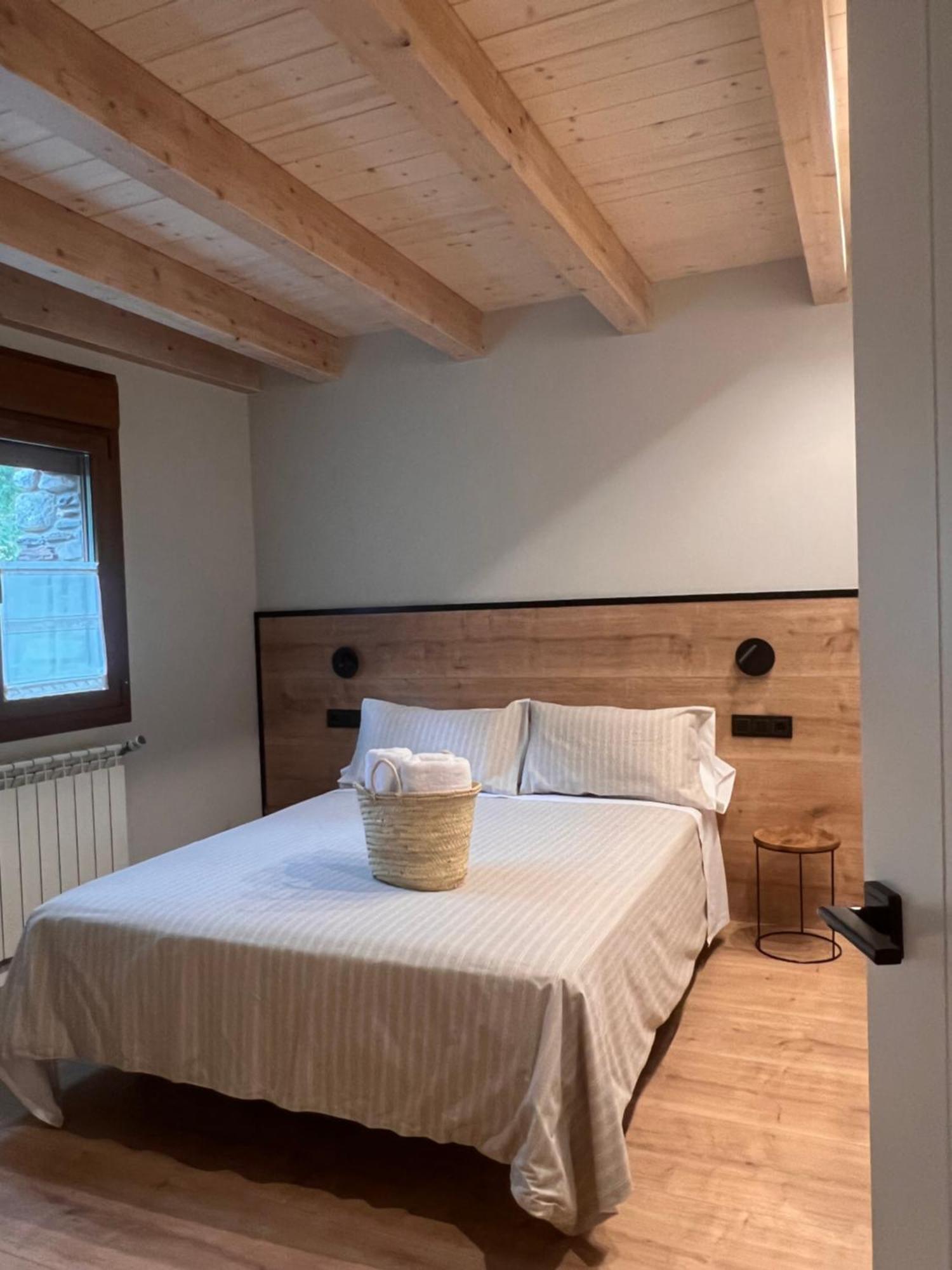 Apartamentos Turisticos: Tu Casa En Sahun Esterno foto